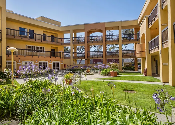 Comfort Inn & Suites San Francisco Airport North South San Francisco